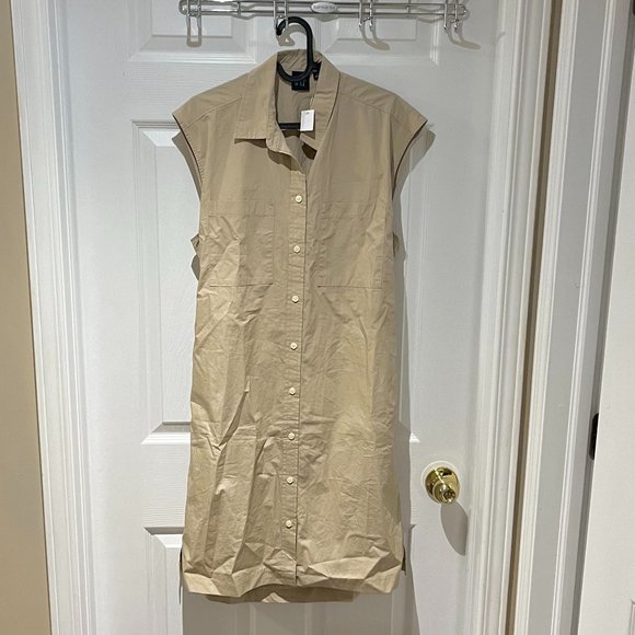 GAP Utility Shirtdress - Picture 3 of 8